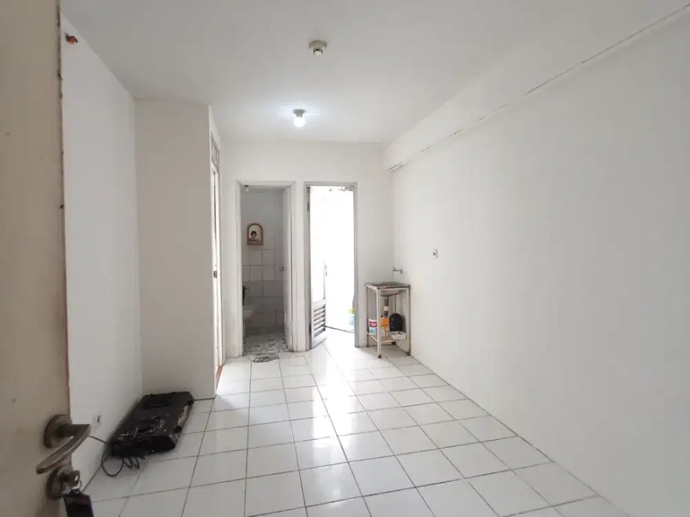 Disewakan Tahunan Apartemen gading nias CHRYSANT lt 9 Kosongan