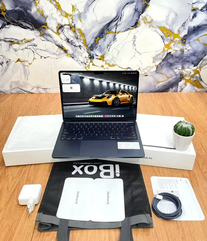 Macbook Air Retina 13-inch 2022