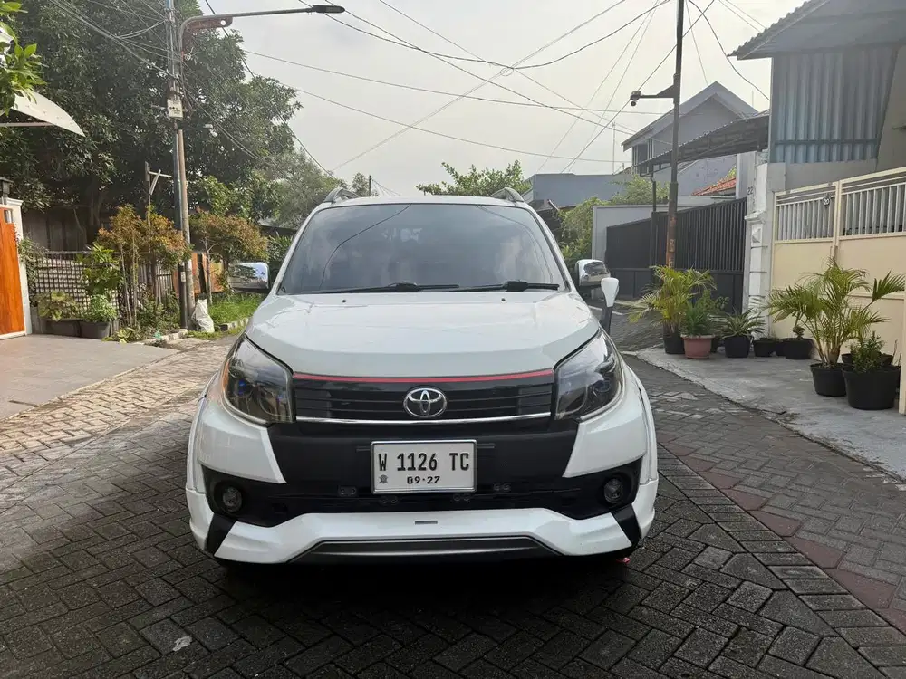 DP 30 JT TOYOTA RUSH 1.5 TRD SPORTIVO ULTIMO MATIC / AT 2017 #2017