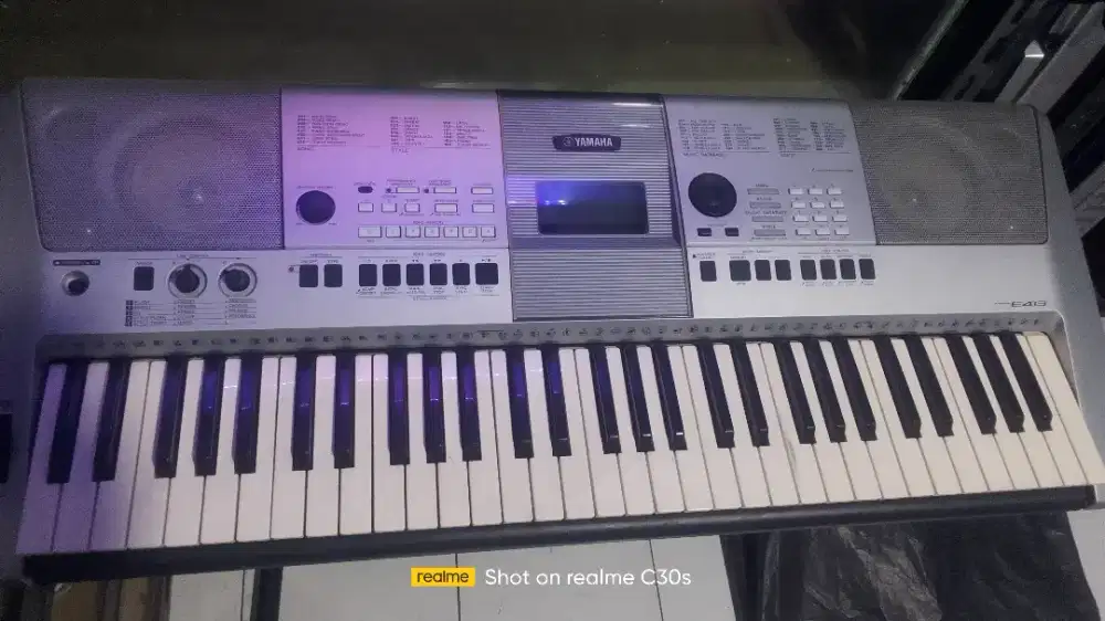 Keyboard yamaha psr e413