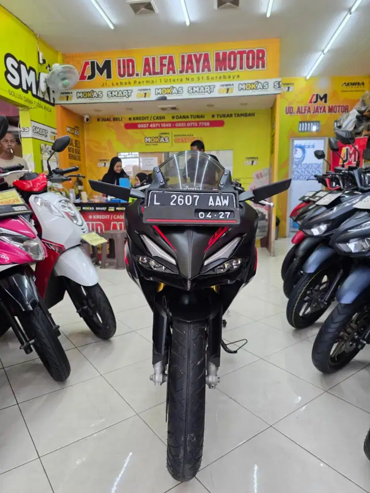 Unit Istimewa ^ Honda CBR 150R Abs  th 2021