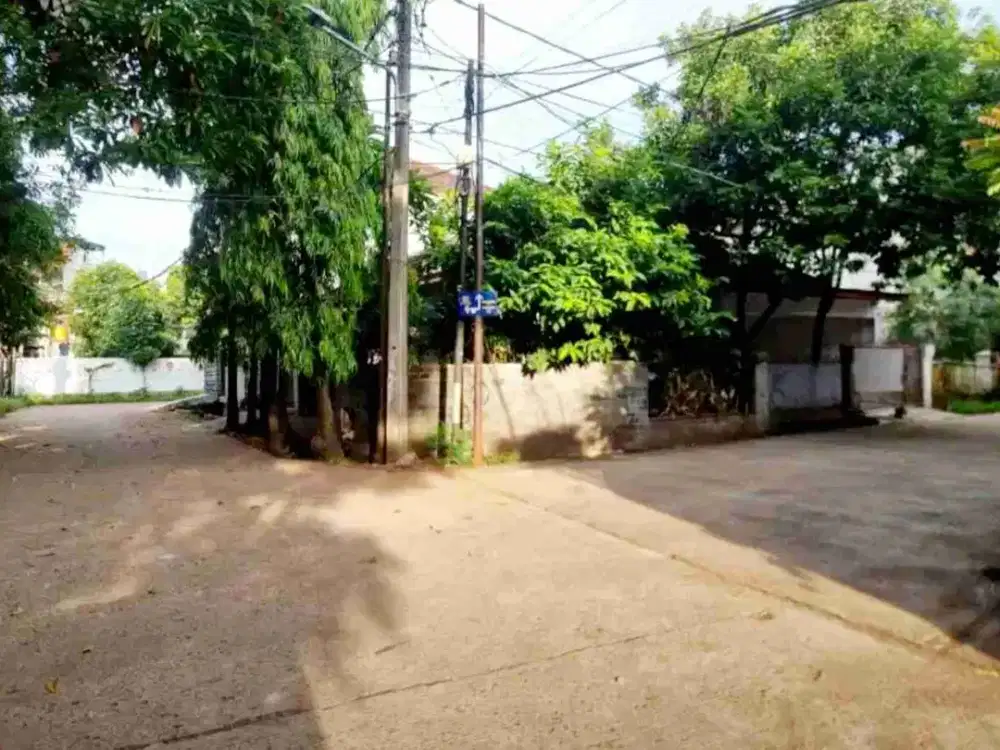 DIBAWAH NJOP, RUMAH HOOK PEJATEN INDAH, JAKARTA SELATAN