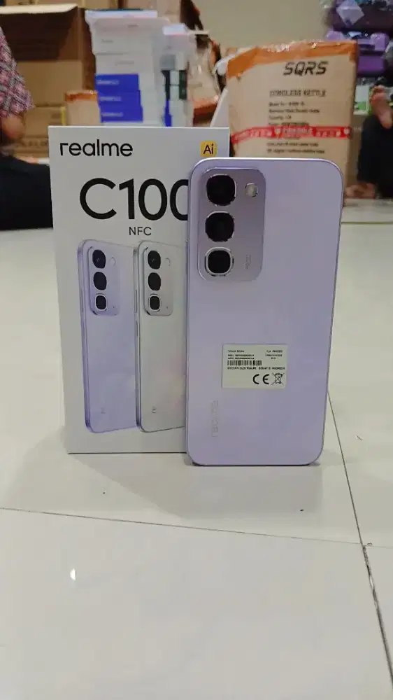 New arrival realme c100