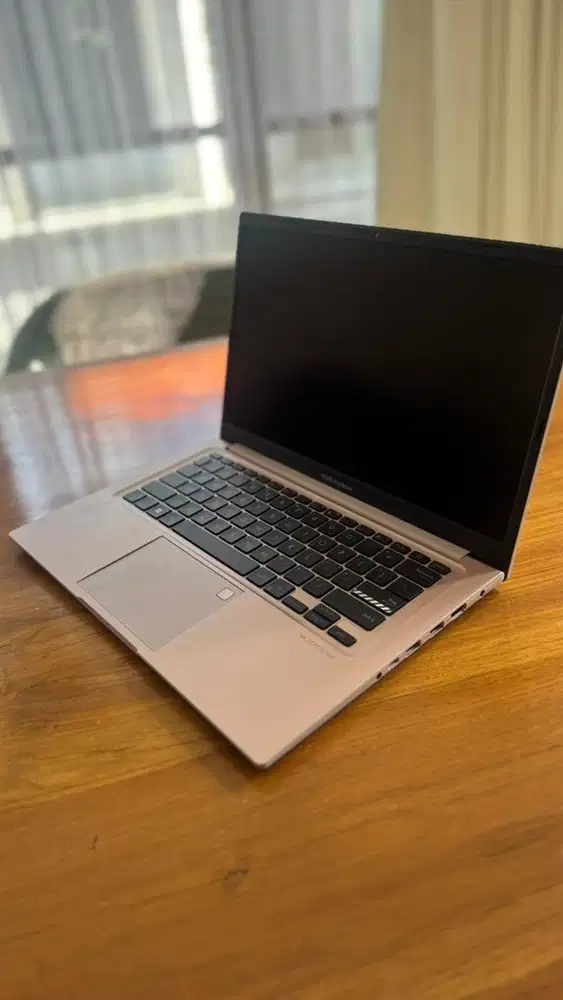 DIJUAL ASUS Vivobook 14 core7 150U RAM 16GB SSD 1TB Tipis Kencang