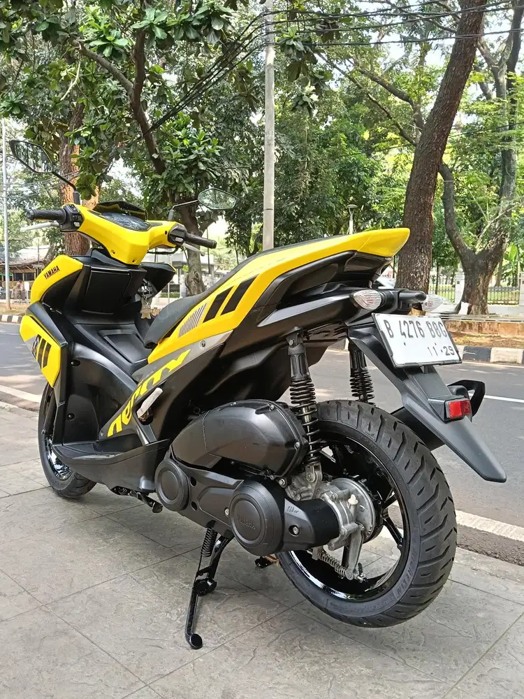 DIJUAL CASH YAMAHA AEROX 155 OLD THN 2017 PAJAK IDUP KALENG PANJANG