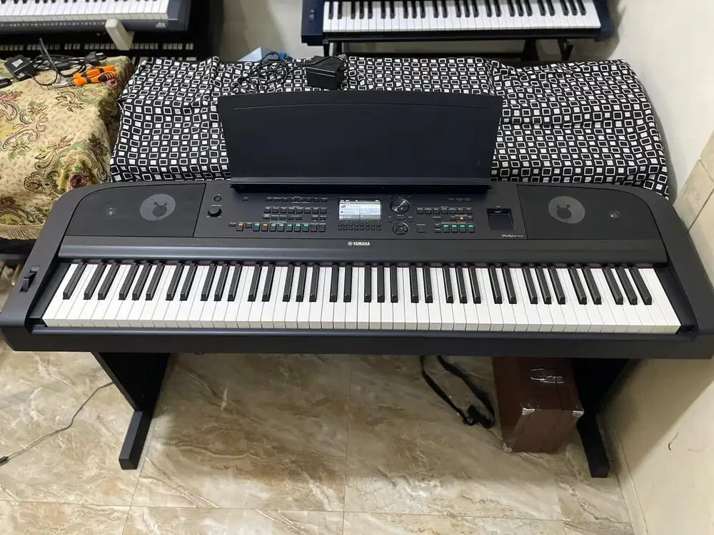 YAMAHA DGX 670 DARI TANGAN PERTAMA ISTIMEWAH