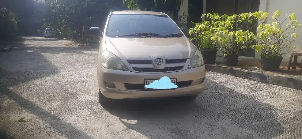Toyota Kijang Innova 2005 Bensin