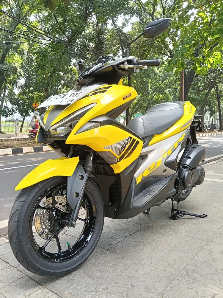 DIJUAL CASH YAMAHA AEROX 155 OLD THN 2017 PAJAK IDUP KALENG PANJANG