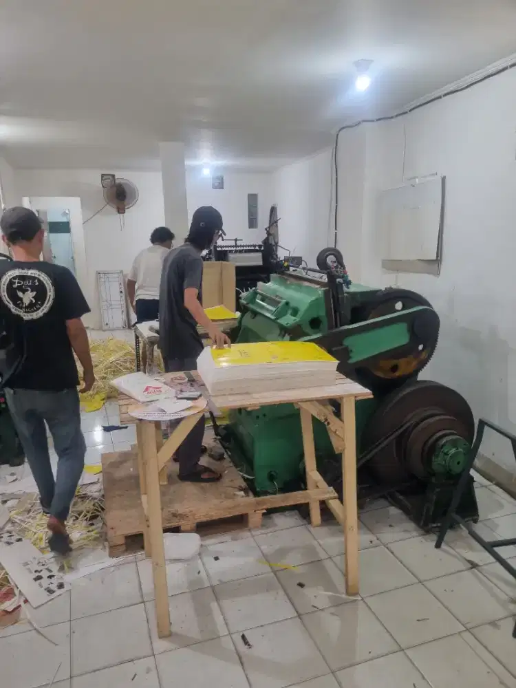 Jasa Pon (die cut) dan finishing