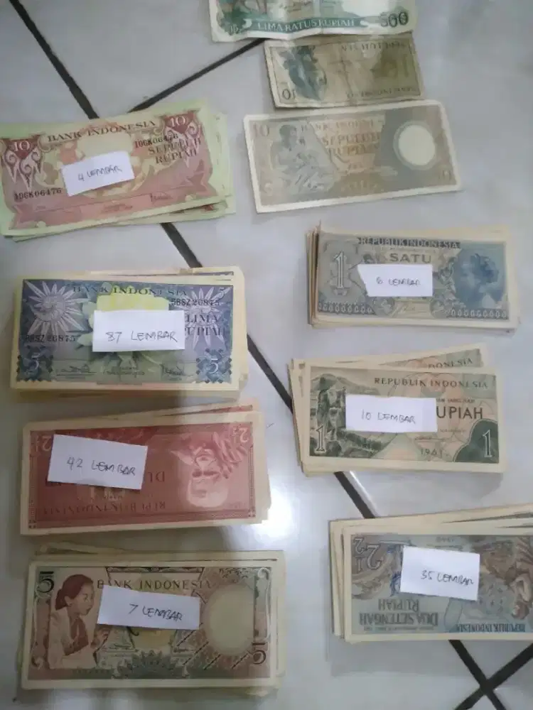 Uang kuno masih gress 194 lembar