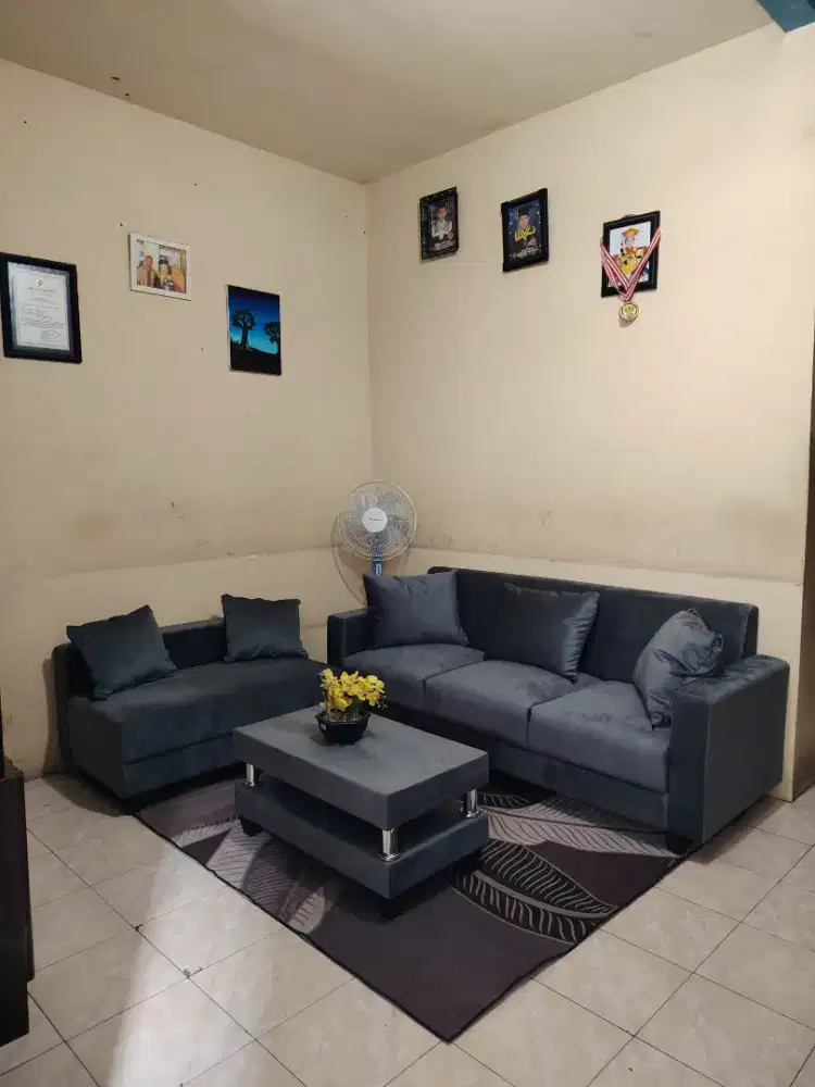 Kursi sofa minimalis