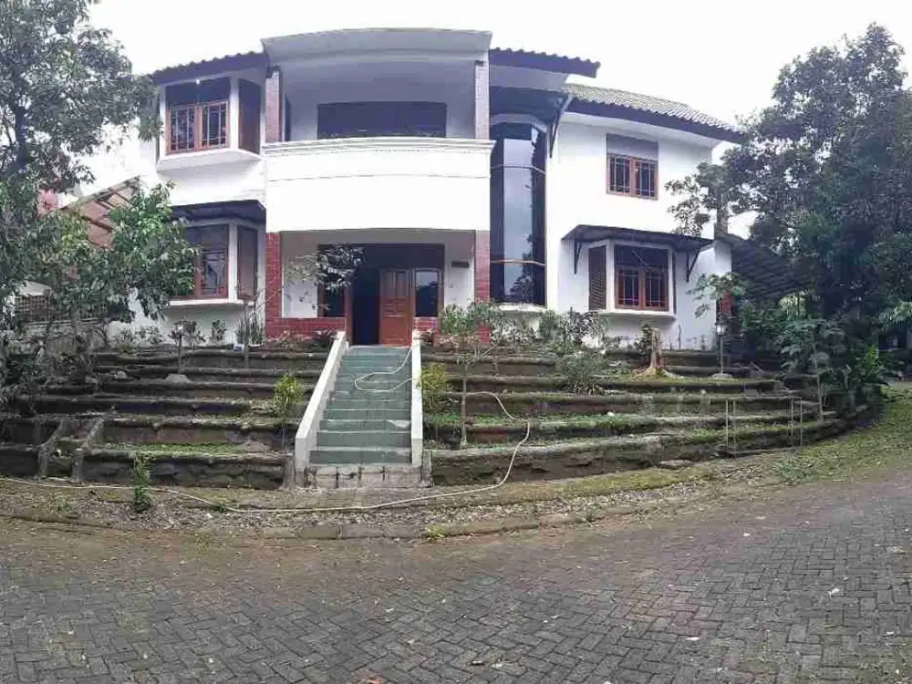 Rumah 2 Lantai Mewah Hook Komplek Griya Tugu Asri Cimanggis