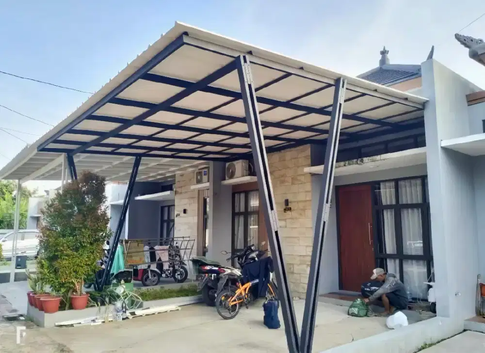 Kanopi baja ringan dan garasi