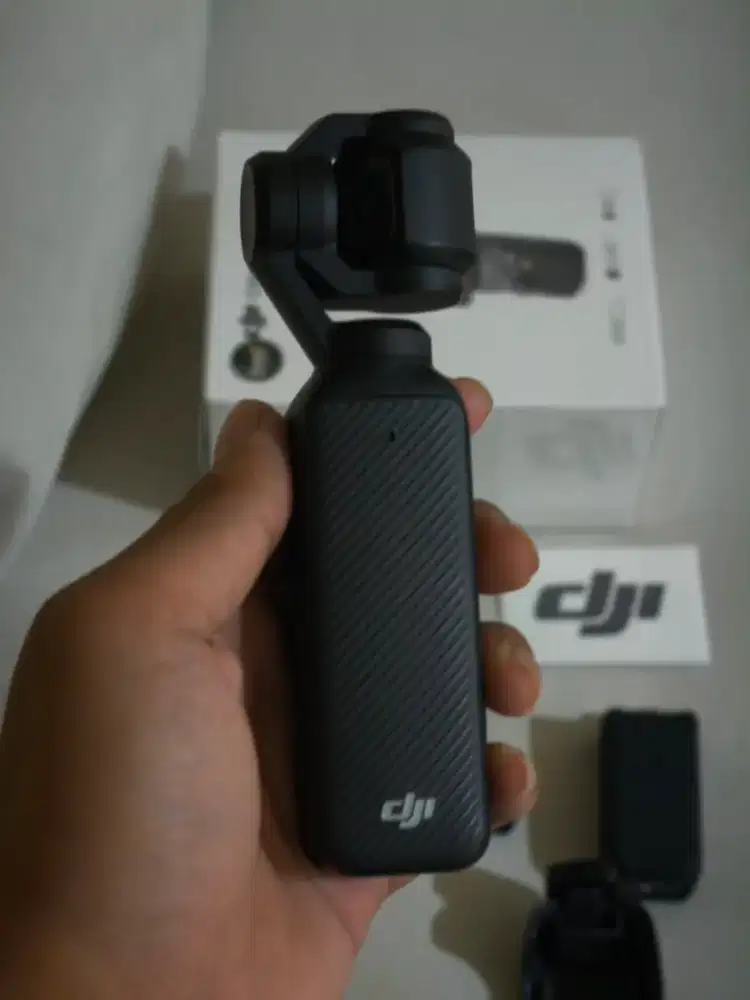 DJI Osmo Pocket 3 Creator Combo cek deskripsi