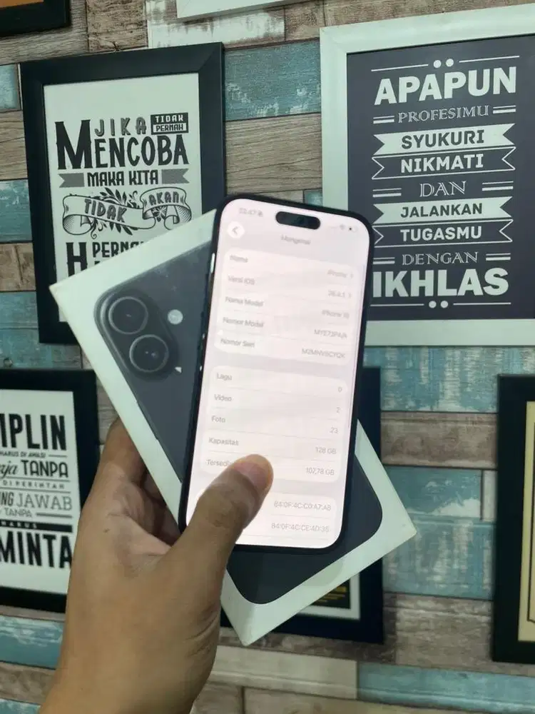 iphone 16 128gb black second ibox