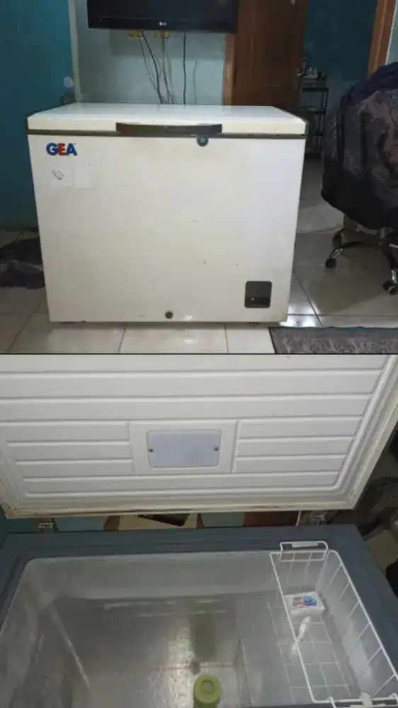 Dijual Freezer merk GEA 220 liter murah