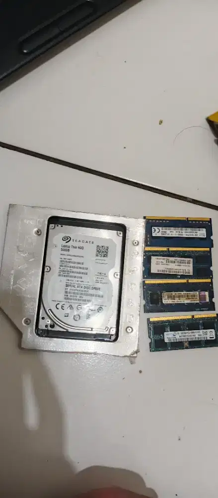 Hdd & Ram Laptop Hdd : 500Gb Ram:2Gb/4Gb/8Gb Baca Desk Biar Paham
