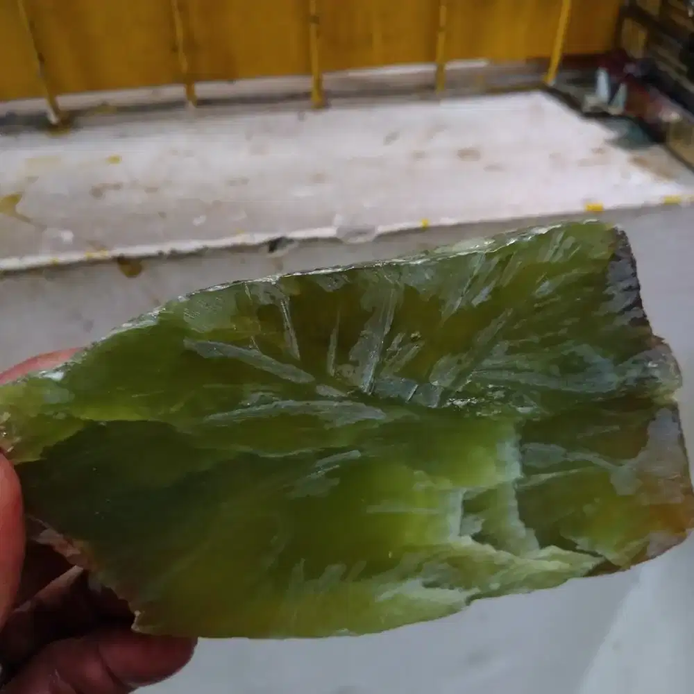 Bahan batu neon aceh kristal