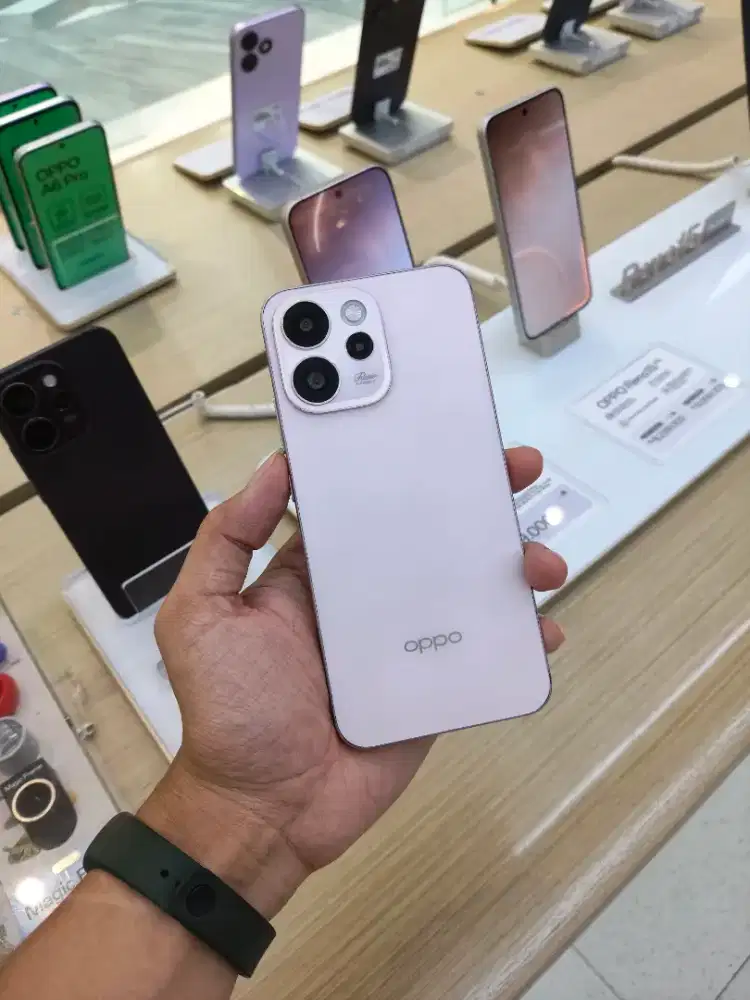 Oppo Reno 15F Bisa kredit bunga 0%