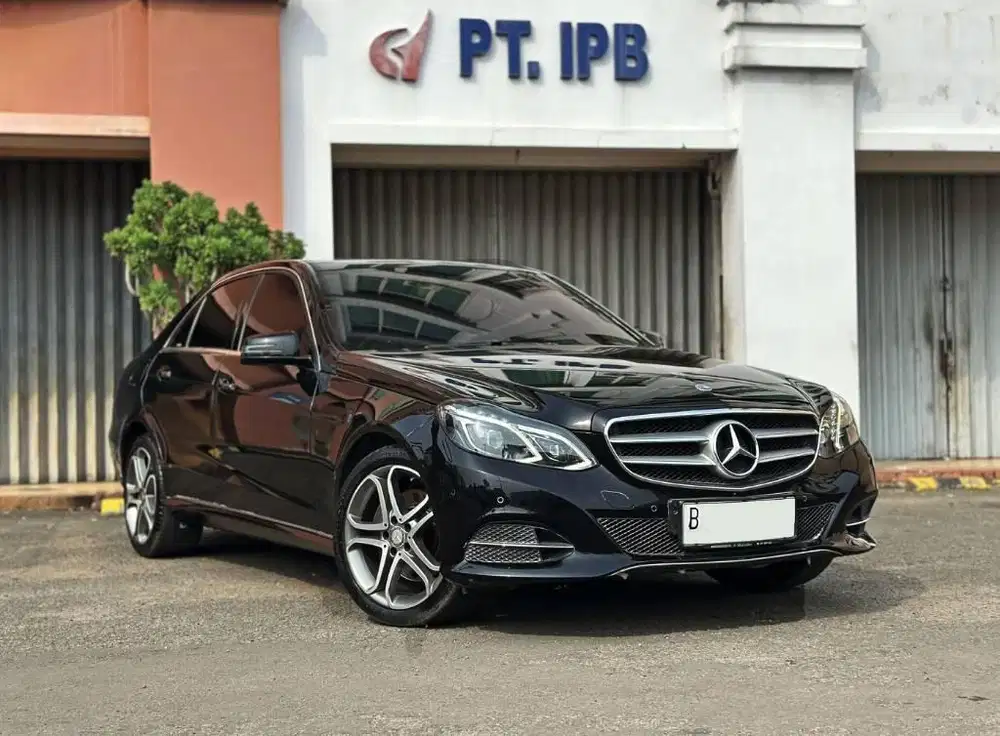 2015 Mercedes Benz E 250 E edition Facelift Hitam 33rb Miles Record