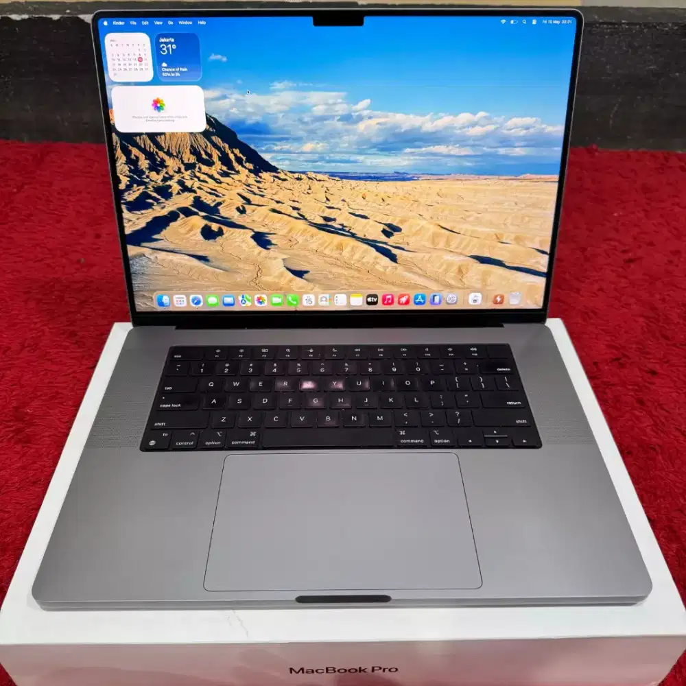 Macbook m1 pro 2021 16 inch ram 16gb ssd 1tb mulus fullset bisa cod