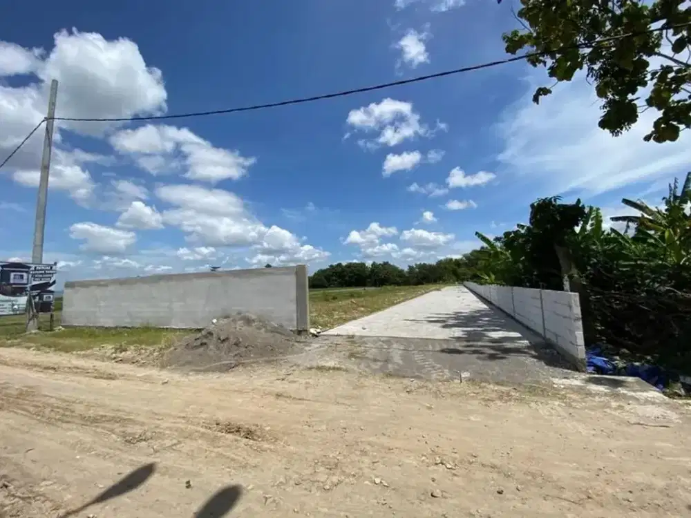 Kaveling Tanah Mewah dengan lebar depan istimewa di pusat kota Solo Baru