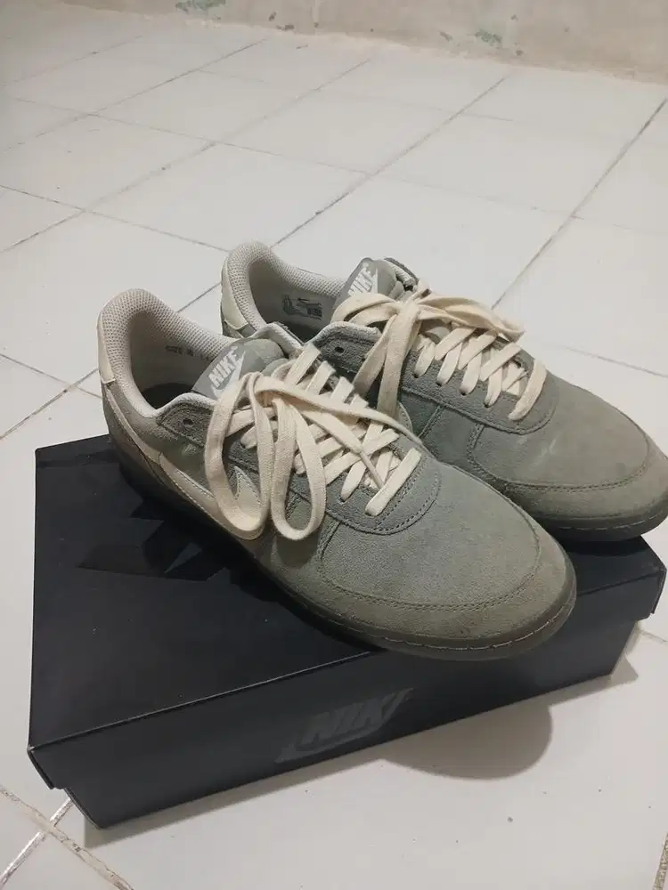 Nike Field General Light Army/Natural