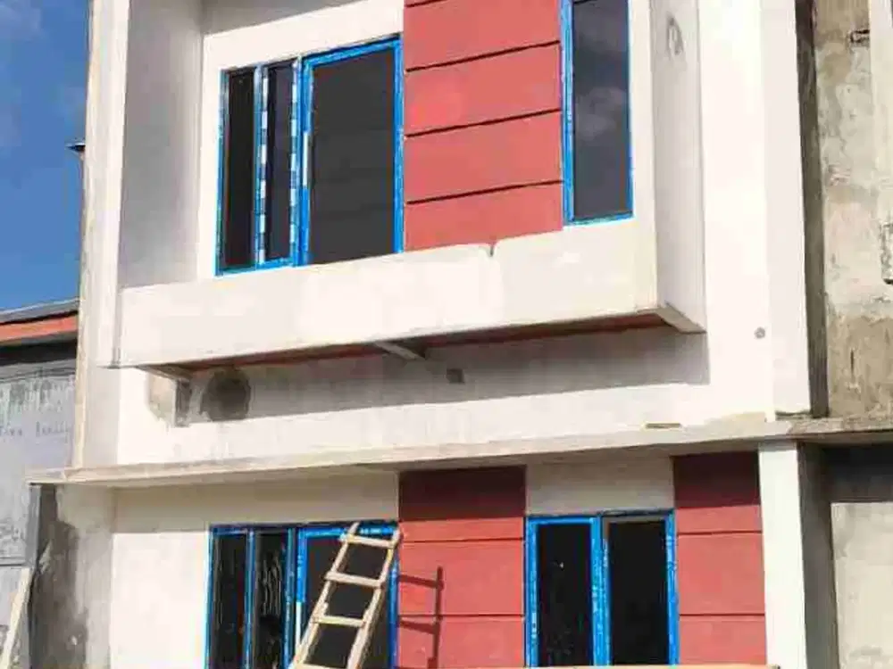RUMAH 2 LANTAI DEKAT KAMPUS UNHAS TAMALANREA