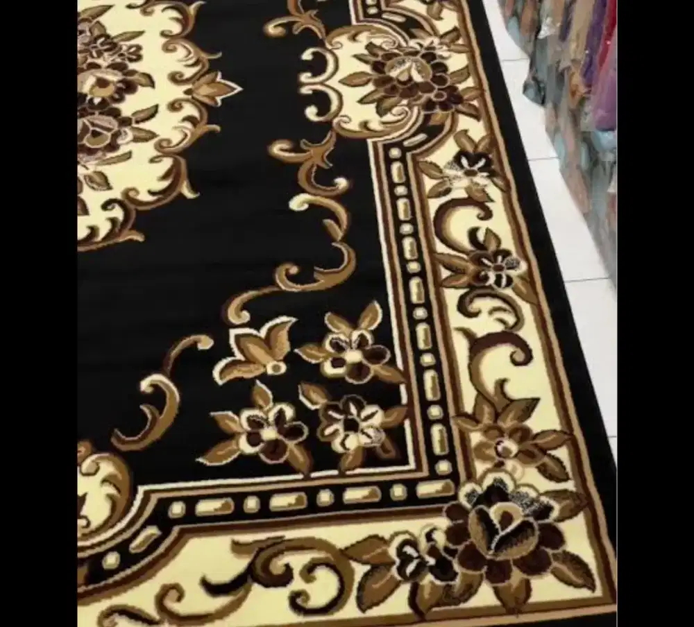 Karpet Turki tebal dan mewah