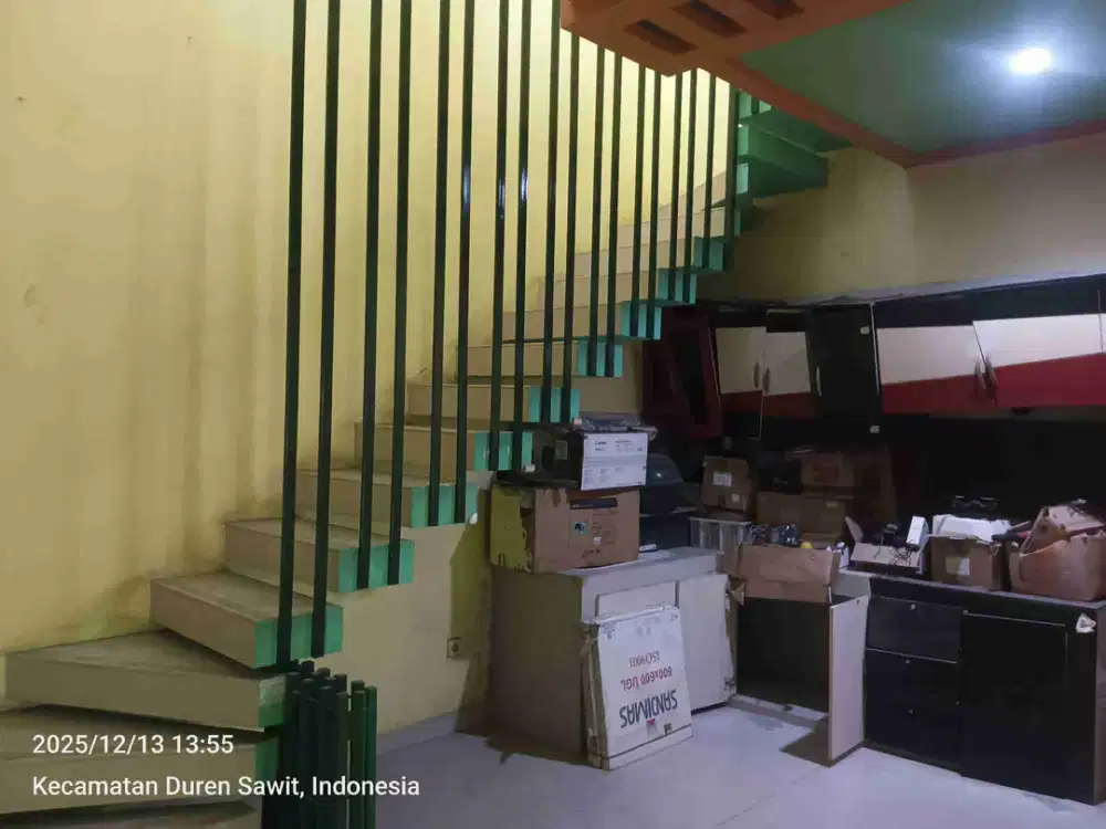 rumah 2,5 lantai di cluster galaxy Bekasi Selatan