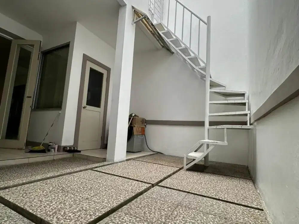 Dijual / Disewakan Rumah di Cluster Beverly Lippo Cikarang
