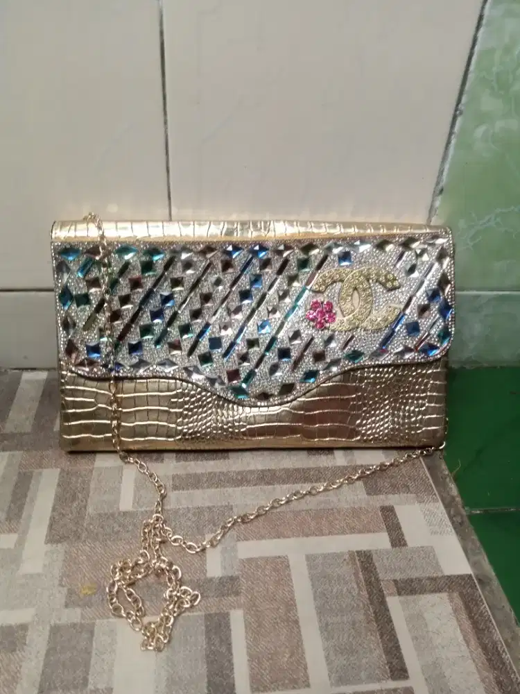 PRELOVED TAS KONDANGAN WANITA KULIT SINTETIS TEBAL