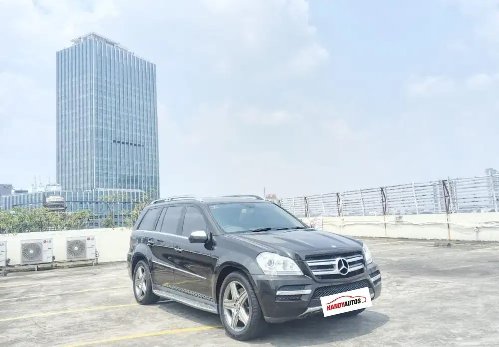 Mercedes Benz GL500 Tahun 2010 Automatic Coklat Metalik