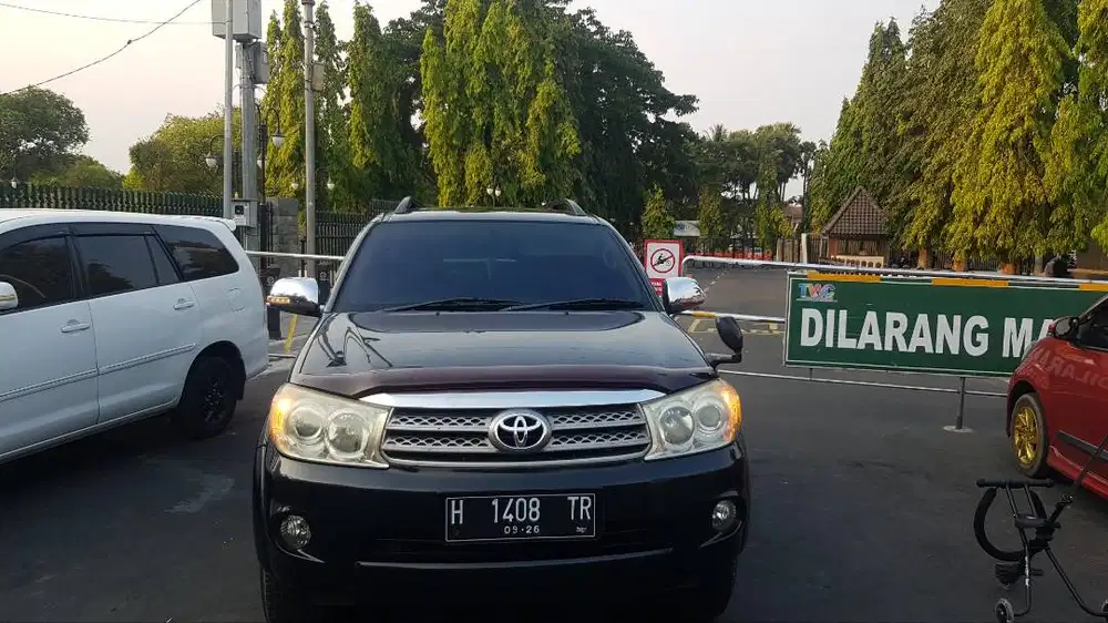 Dijual Fortuner Diesel AT 2009 Semarang