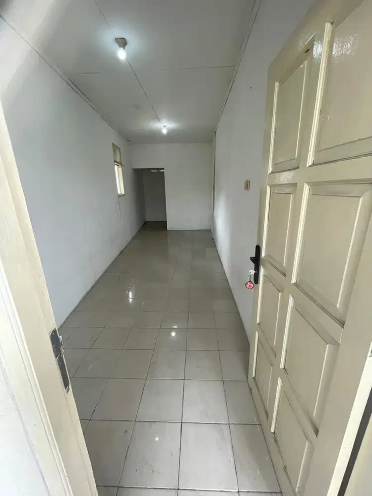 DISEWAKAN KONTRAKAN 1 PETAK (KAMAR MANDI DI DALAM)