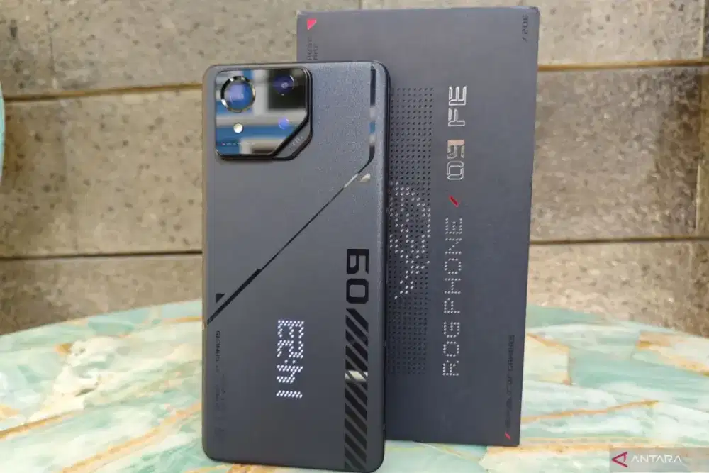 Asus ROG phone 9 FE varian 12Gb