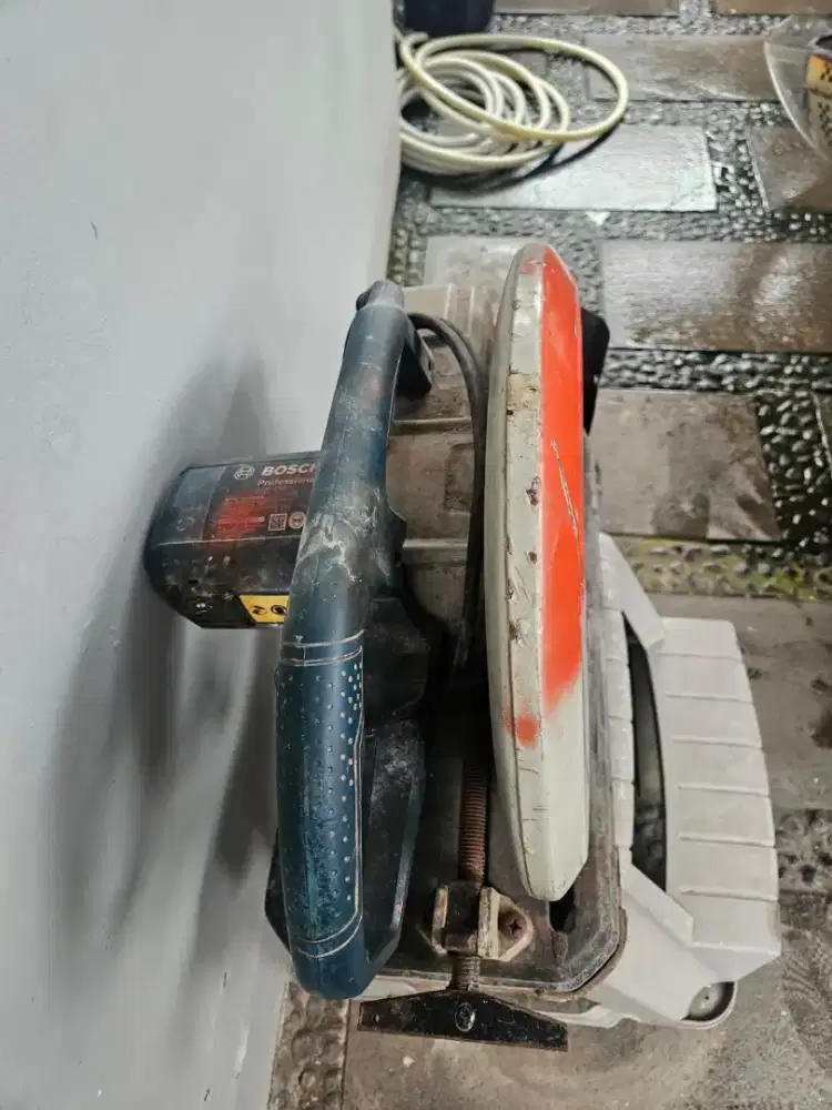 Cutting wall bosch