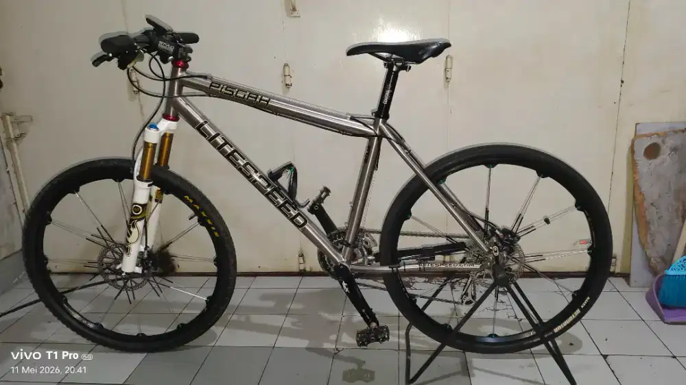 Sepeda titanium litespeed type pisgah