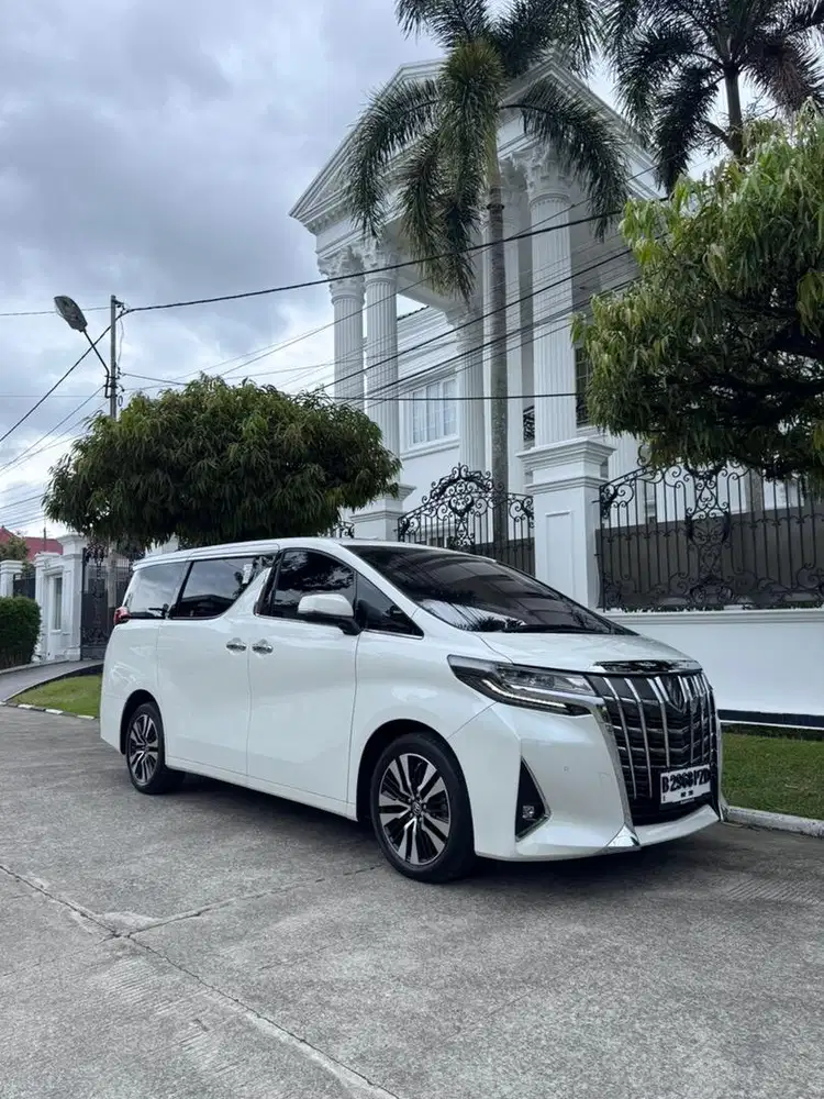 Toyota Alphard 2023