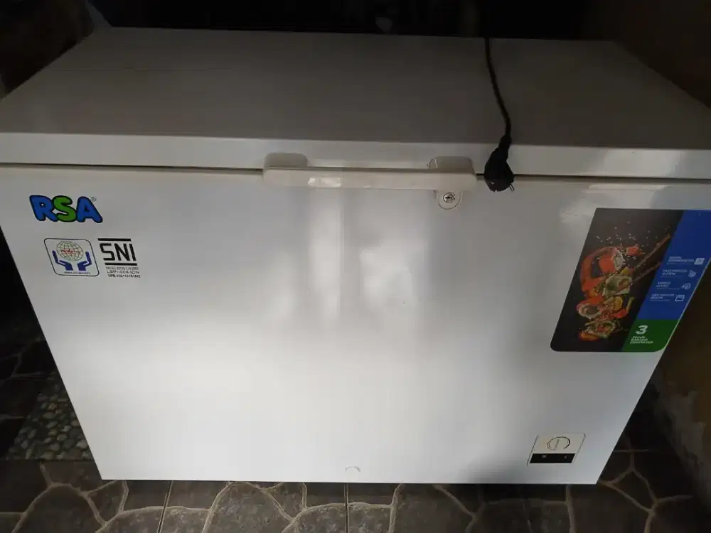 Kulkas Freezer Kotak