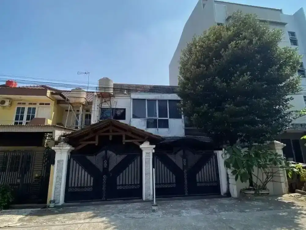 Best Deal! Rumah Besar CUAKEP BANGET 270 m² Cipinang Melayu – Harga 6 M Nego