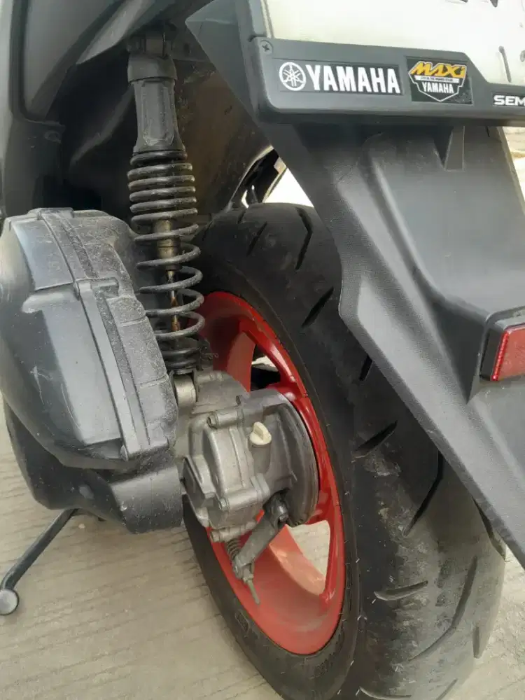 Yamaha aerox tahun 2023 lengkap
