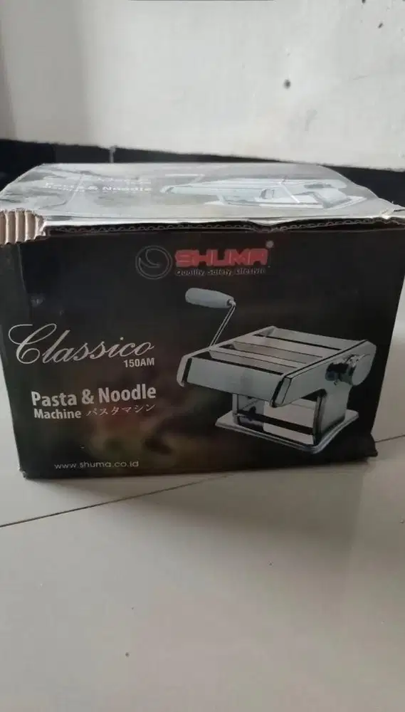 Ampia shuma like new