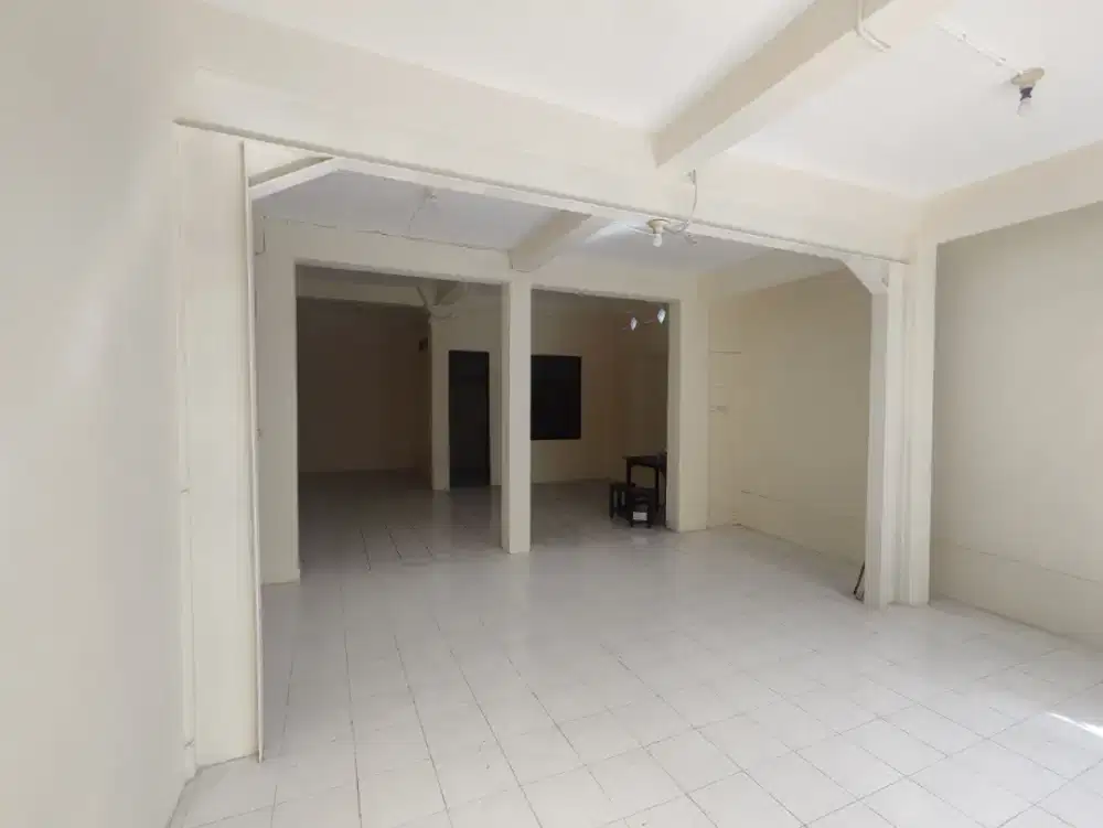Disewakan ruko jalan Noja dekat Living World