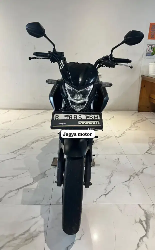 1 - HONDA CB150R StreetFire Tahun 2019