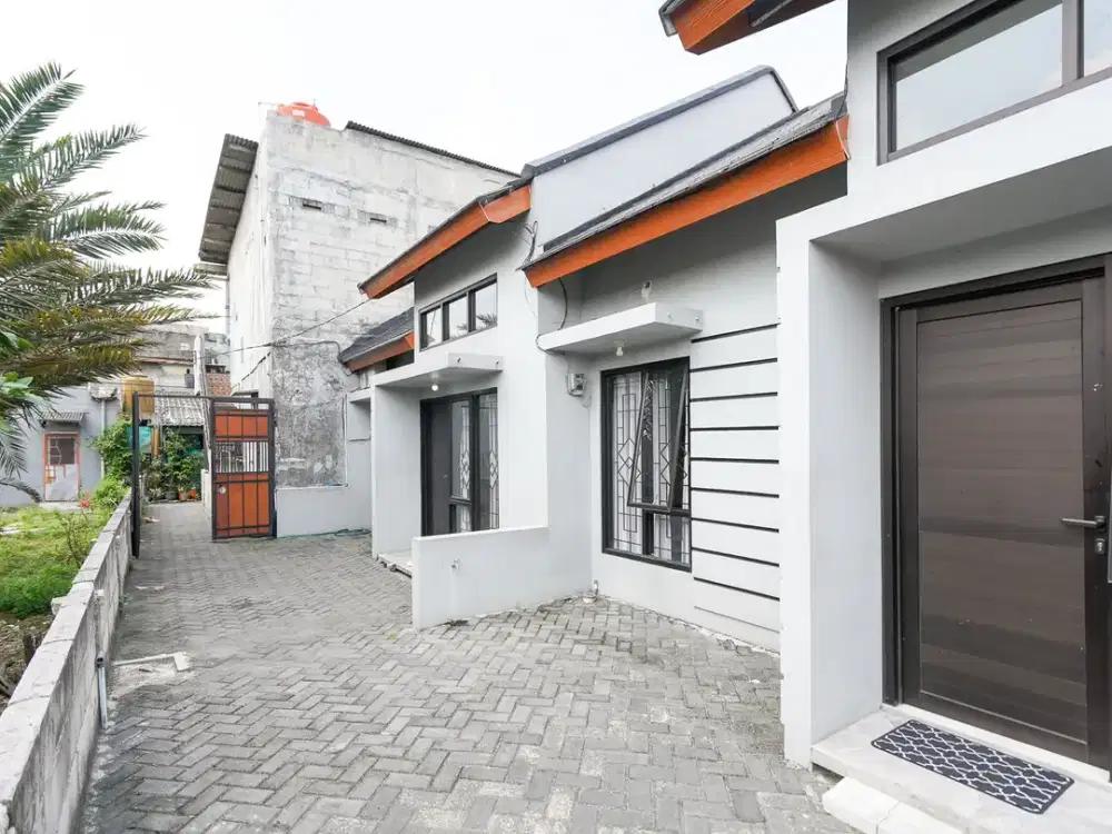 Rumah LT 240 Hadap Utara 15 Mnt ke Living World Grand Wisata J-48192