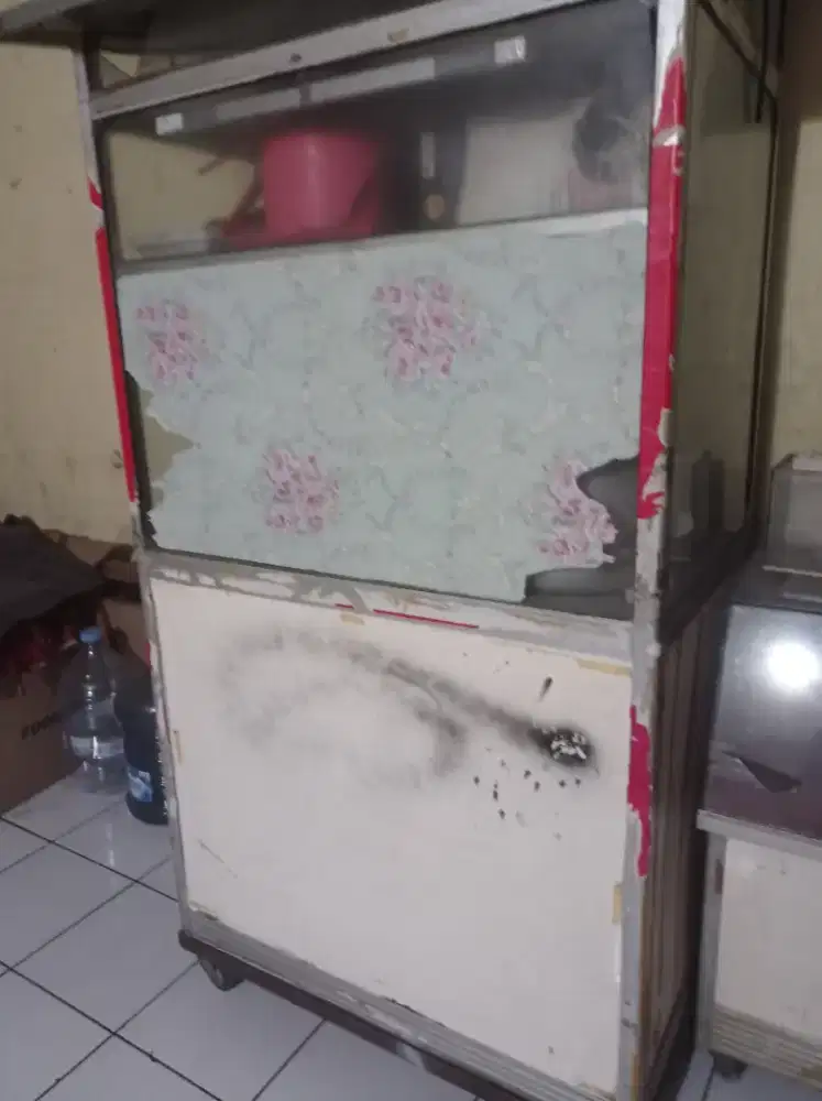Gerobak etalase bisa utk kue, ketoprakdll