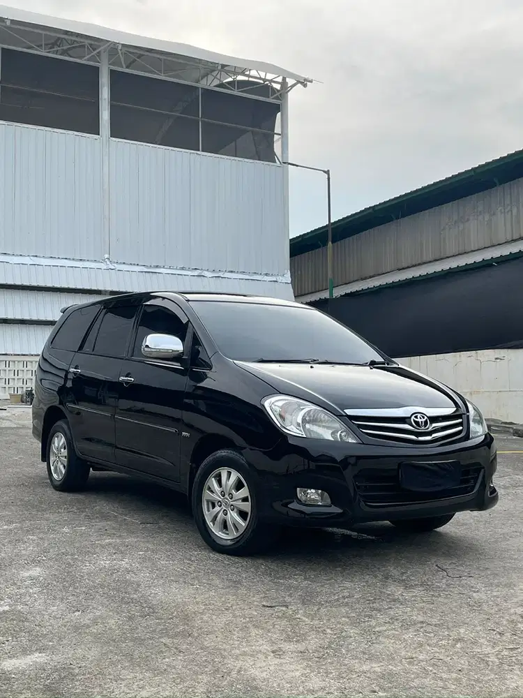 (DP 18JT) INNOVA V AT BENSIN 2010