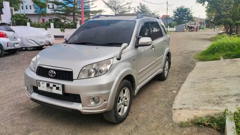 Toyota Rush G 2010 Akhir Manual - Silver - Low KM 94rb Record