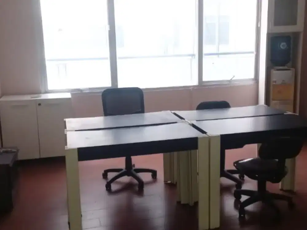 Dijual Cepat Ruangan Kantor Semi Furnished di Apartemen Menteng Square Termurah dan Siap Pakai